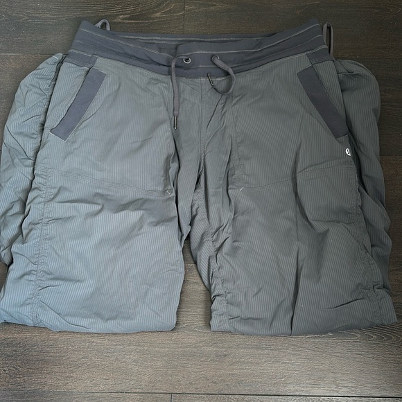 LULULEMON GREY DANCE STUDIO PANT. SIZE 12. - Picture 1 of 5